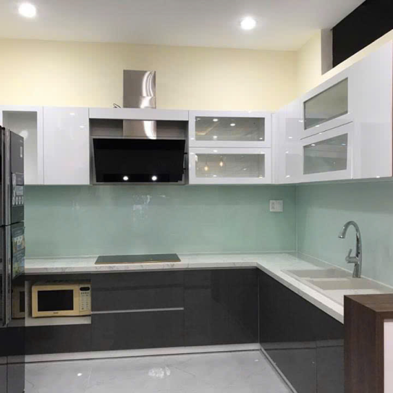 Tủ bếp chữ L tối ưu không gian tại Thịnh Phát Việt