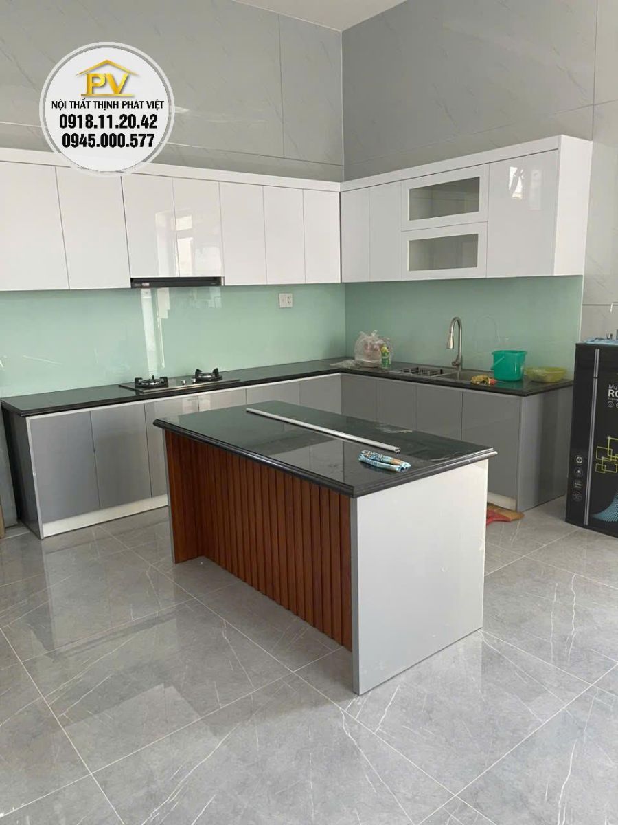 tủ bếp inox cánh kính
