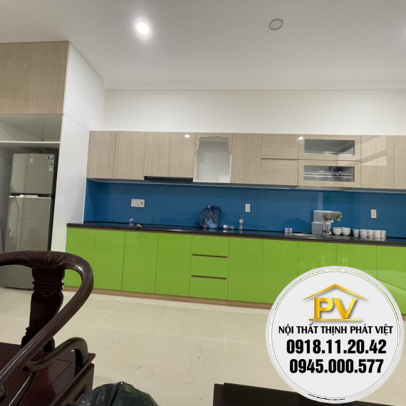 Tủ bếp giá rẻ 14TP