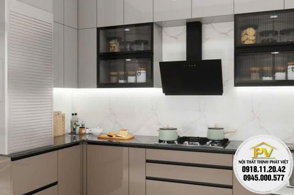 Tủ bếp Acrylic tráng gương