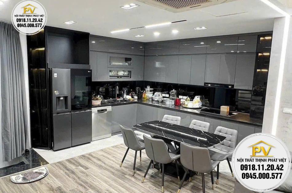 Tủ bếp Acrylic tráng gương