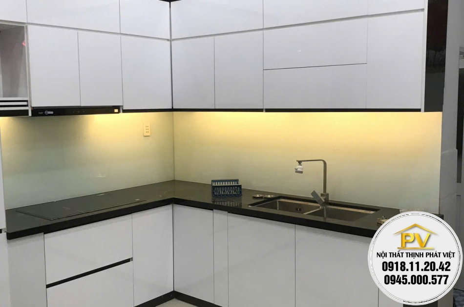 Tủ bếp chữ L tối ưu không gian tại Thịnh Phát Việt